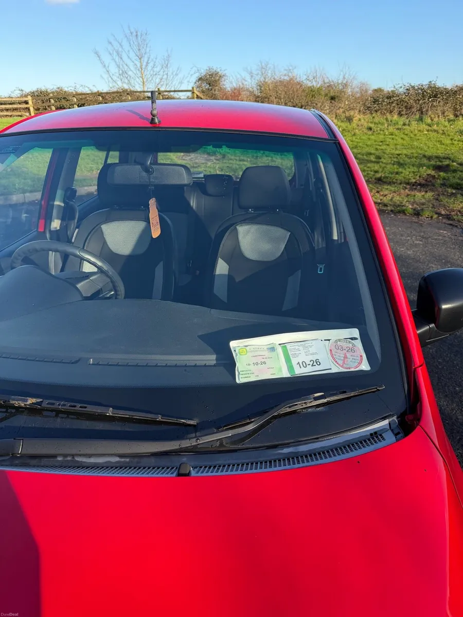 Hyundai i10 - Image 2