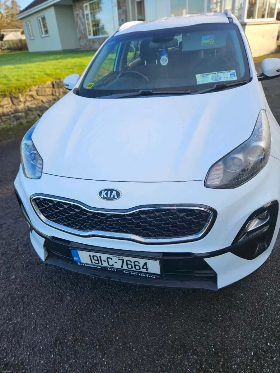 2019 kia sportage - Image 1