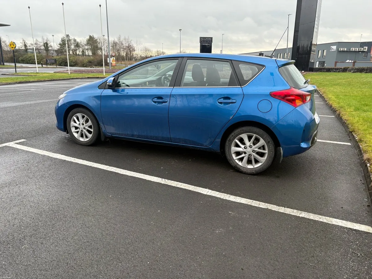 Toyota Auris 1.4 Diesel - Image 4