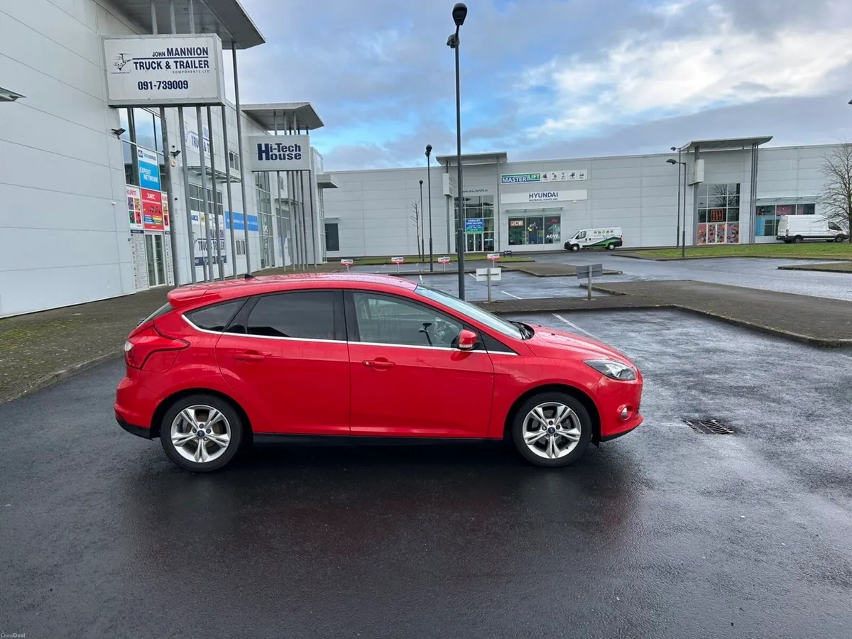 Ford Focus 1.6 Petrol - Image 2