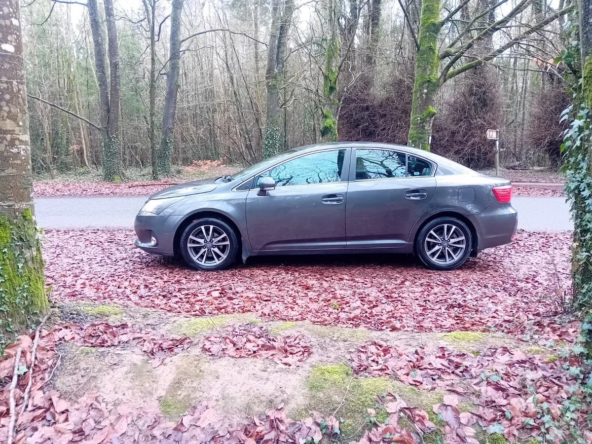 151 TOYOTA AVENSIS 2.0D4D  SOL 6 SPEED  €5650 - Image 4