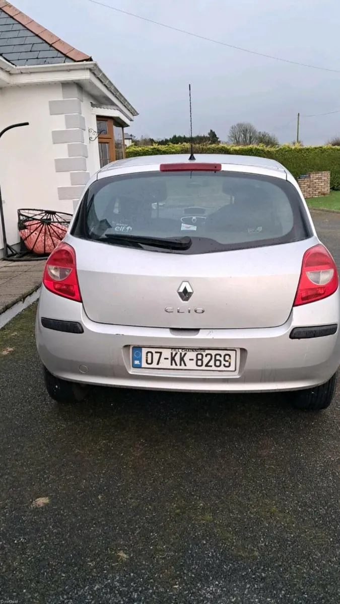 Renault Clio - Image 2