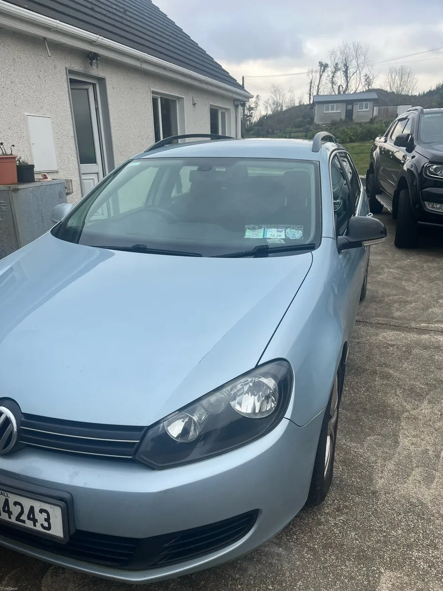 VW Golf Estate - Image 2