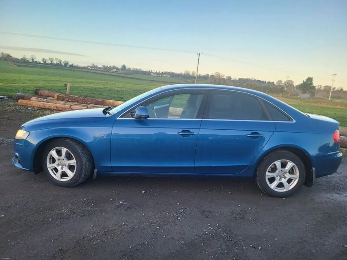 2009 Audi A4 - Image 2