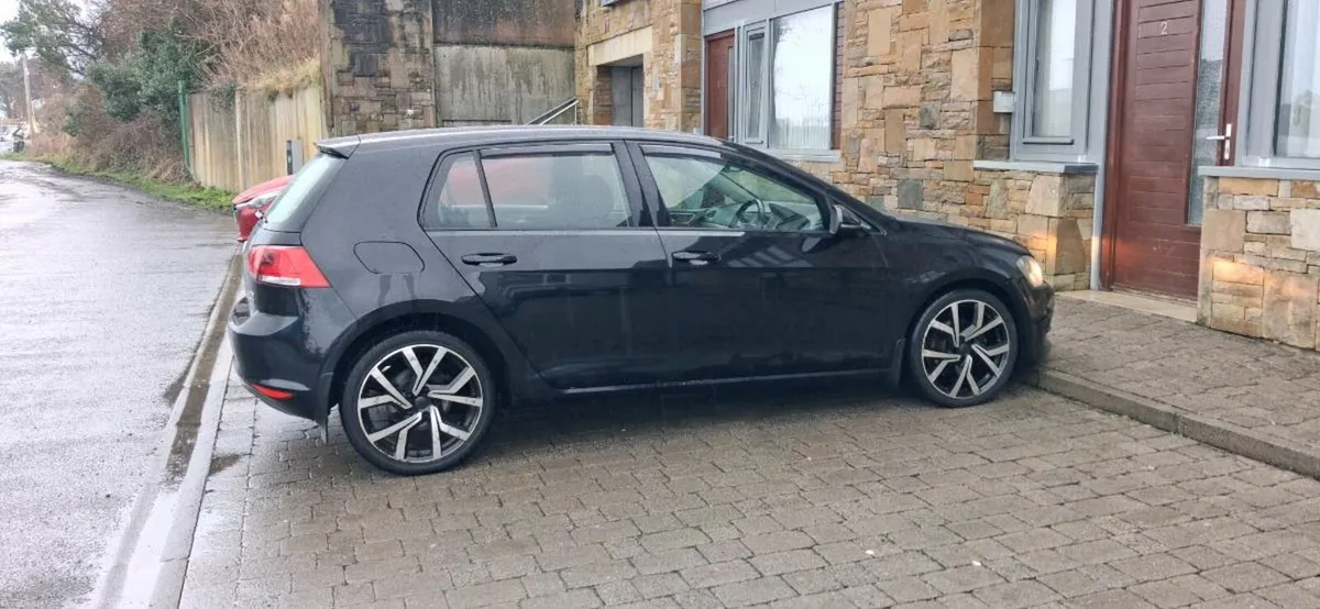 2014 Volkswagen Golf - Image 4