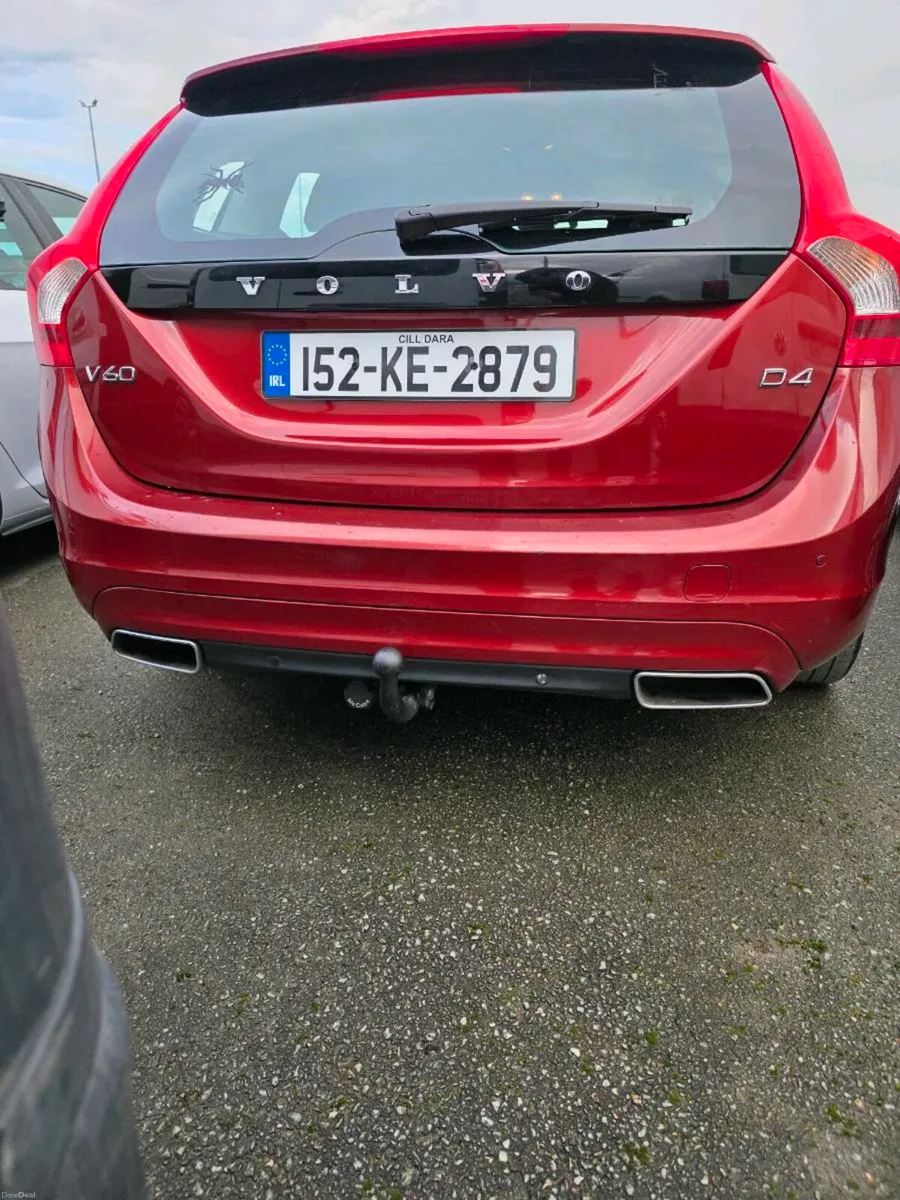 2015 VolvoV60 - Image 3
