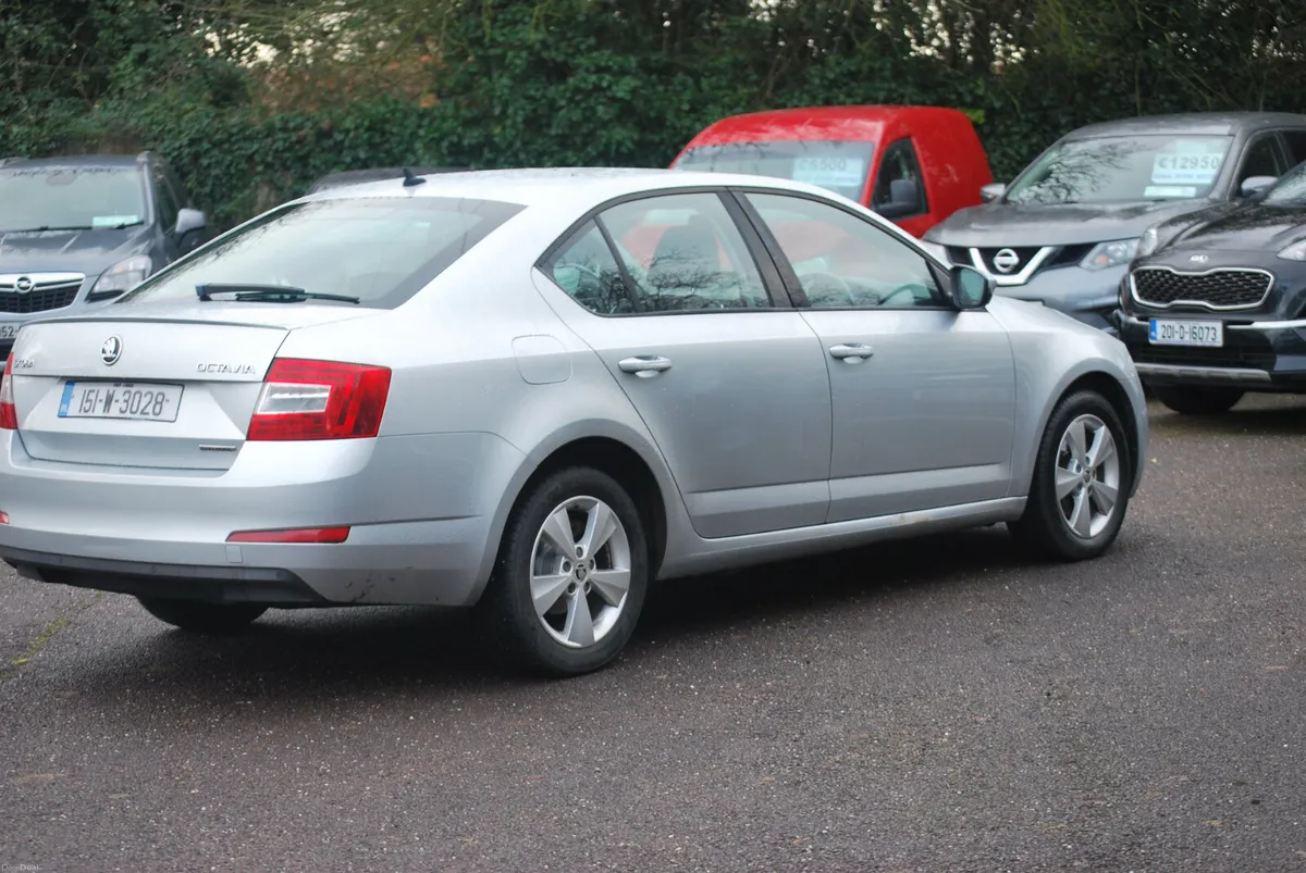 Skoda Octavia 2015 1.6 TDI - Image 4