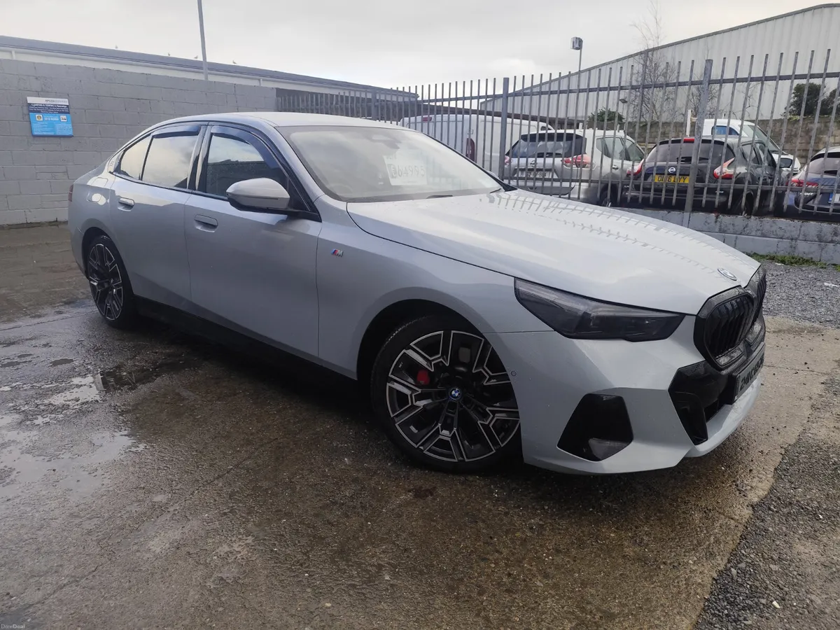 2024 BMW 530E m sport performance - Image 2