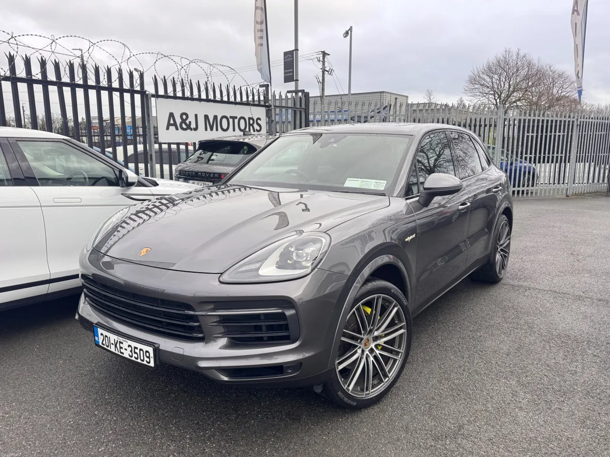2020 Porsche Cayenne Hybrid Glass Roof - Image 1