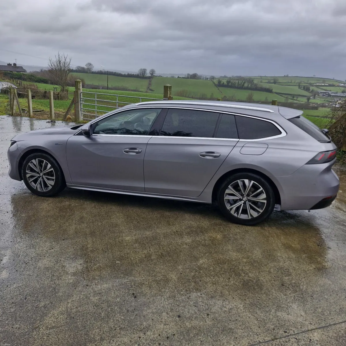 2021 Peugeot 508 Allure 1.6 Petrol Hybrid Plug In - Image 2