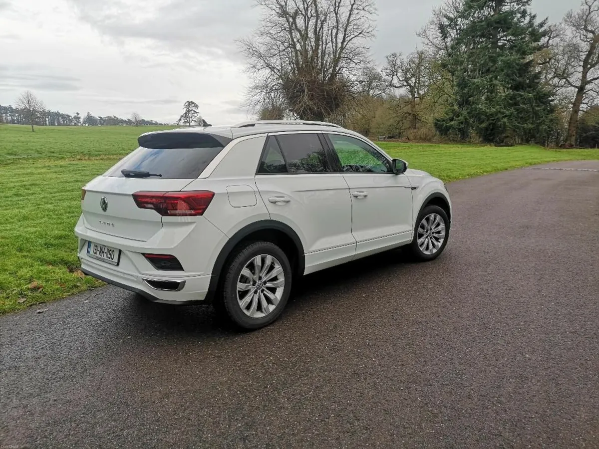Volkswagen R-Line T-Roc 2019 - Image 4