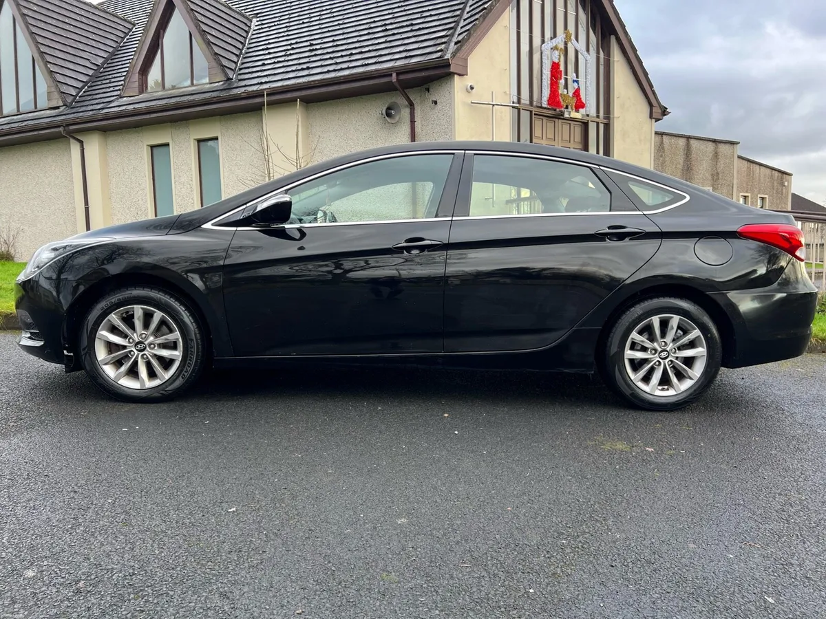 2016 Hyundai i40 Executive Plus NEW Nct - Image 4