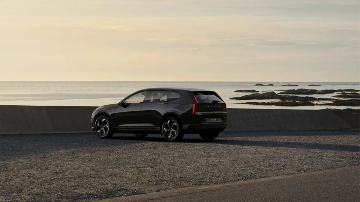 Volvo EX60 P6 FULL EV *ORDER NOW* €150 PER WEEK ON - Image 5
