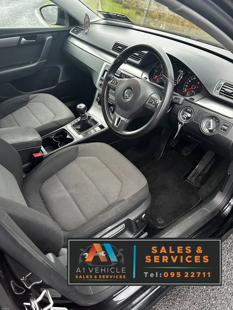 Volkswagen Passat 2011 - Image 4