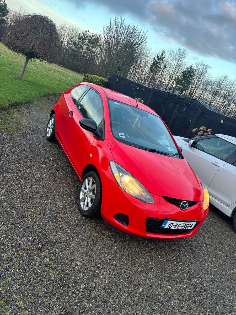 Mazda 2 - Image 2