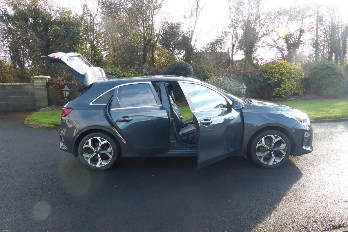 Kia Ceed K4 Diesel 2019 - Image 3