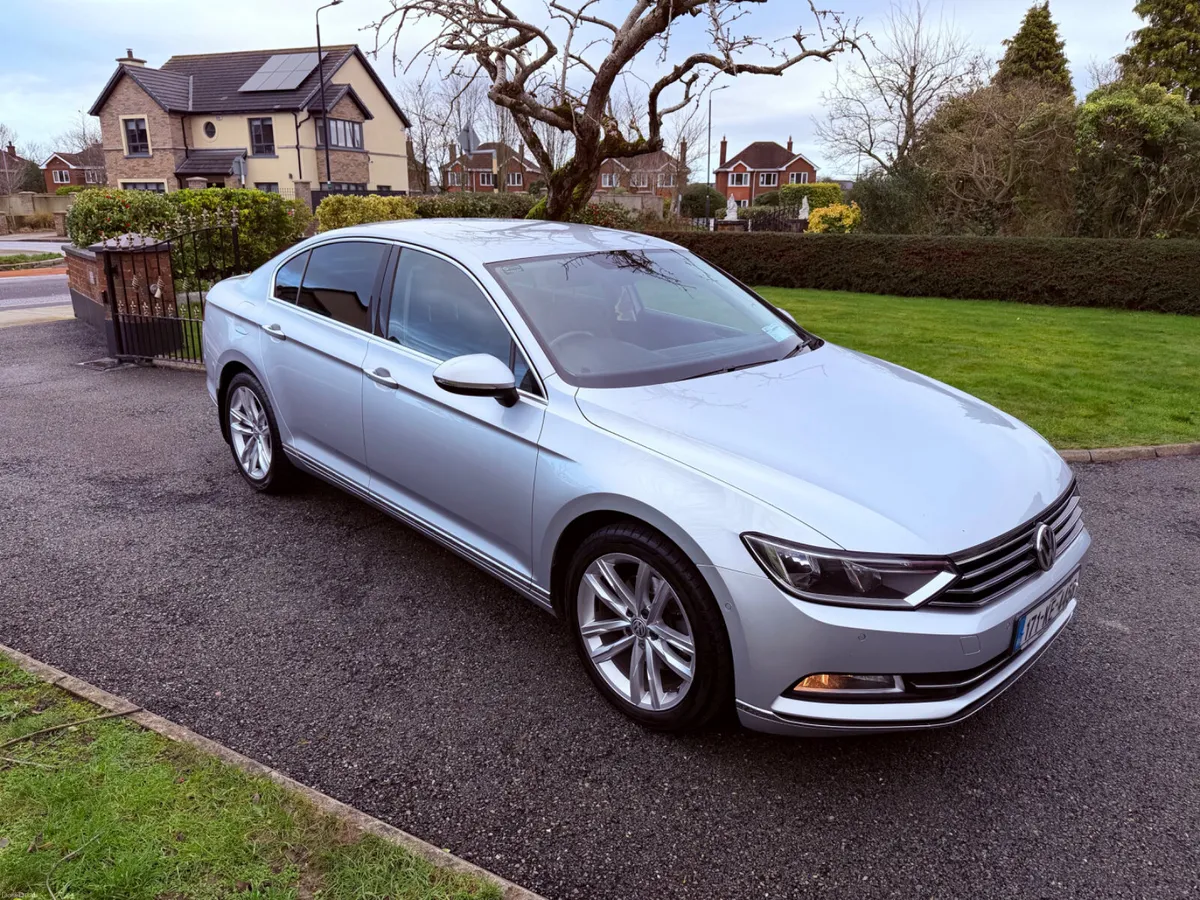 2017 Volkswagen  Passat highline diesel - Image 2