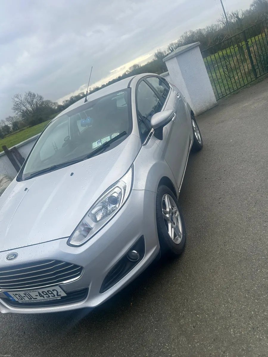 Ford fiesta low miles - Image 1