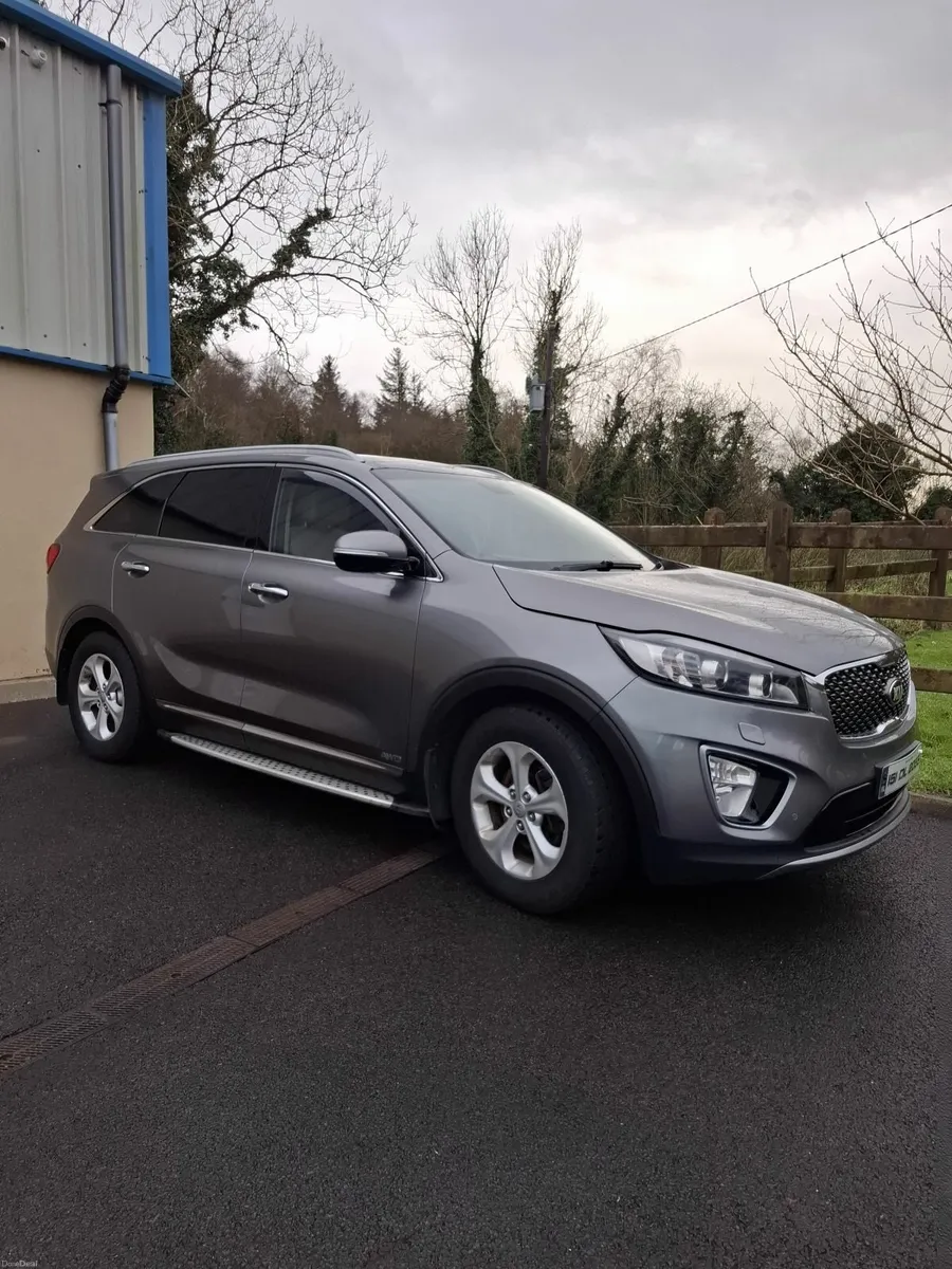 2015 Kia Sorento 7 seater - Image 1