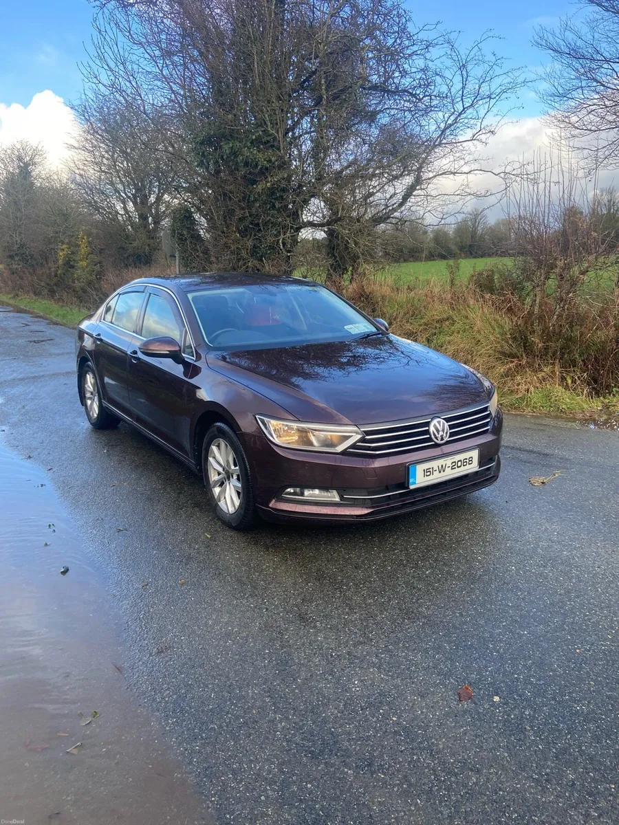 Volkswagen Passat - Image 1