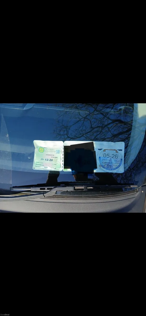 Toyota Auris 2008 - Image 2