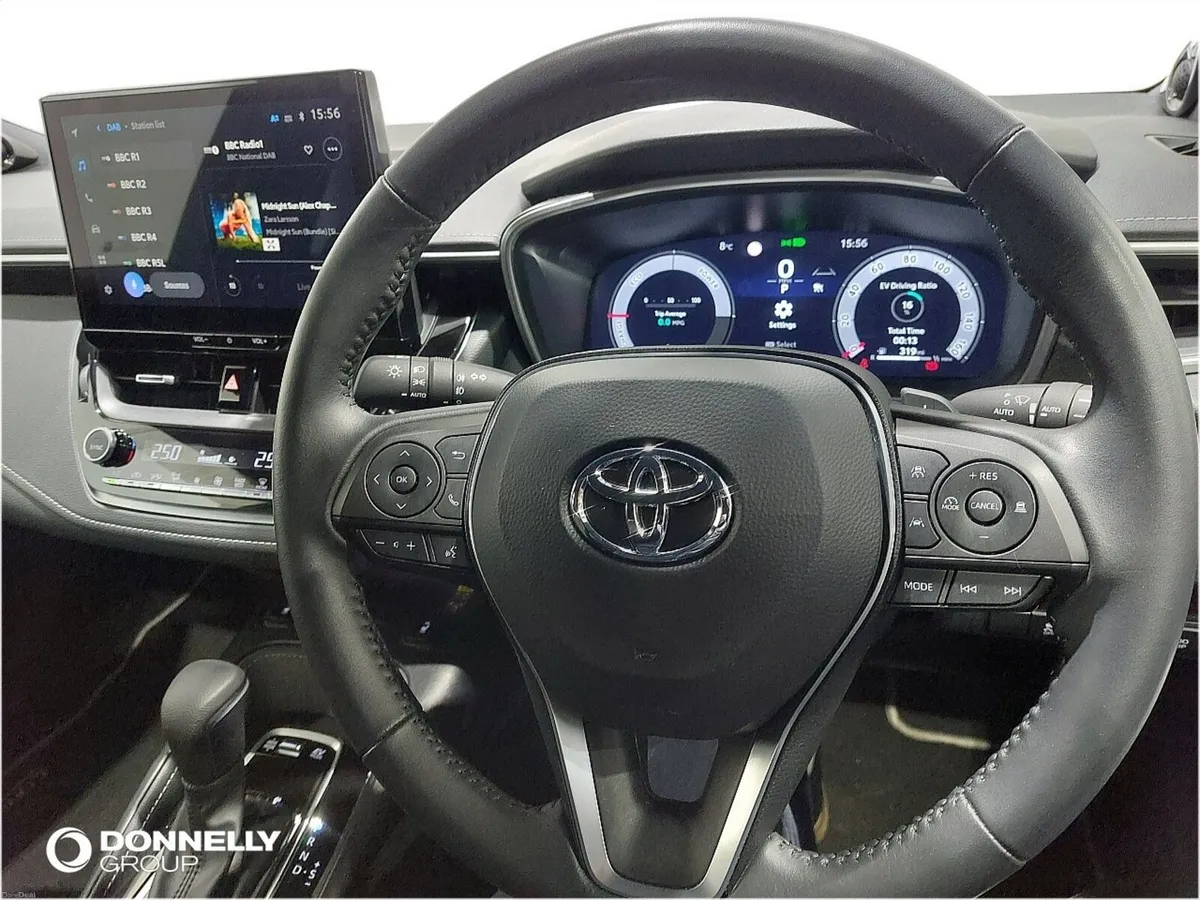 Toyota Corolla Hatchback Excel - Image 4