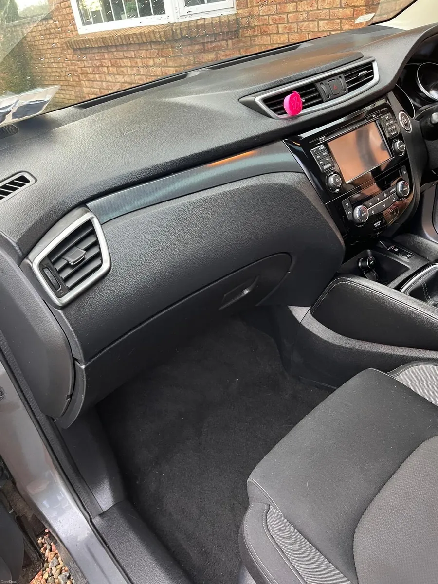 Nissan Qashqai N-Connecta - Image 4