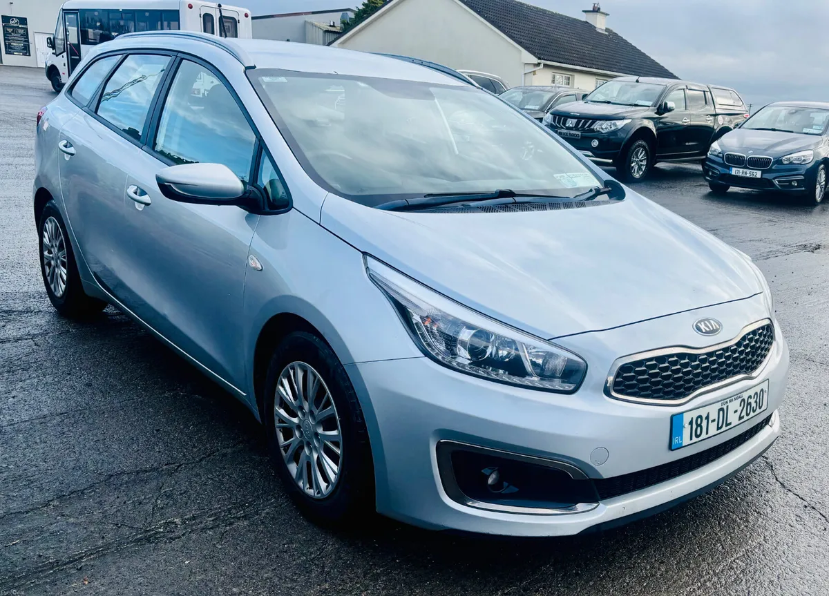 Kia Ceed 2018  1.6L Diesel - Image 3