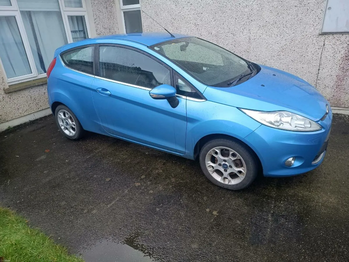 2012 Ford Fiesta 1.2 Petrol 3-Door Zetec - Image 2