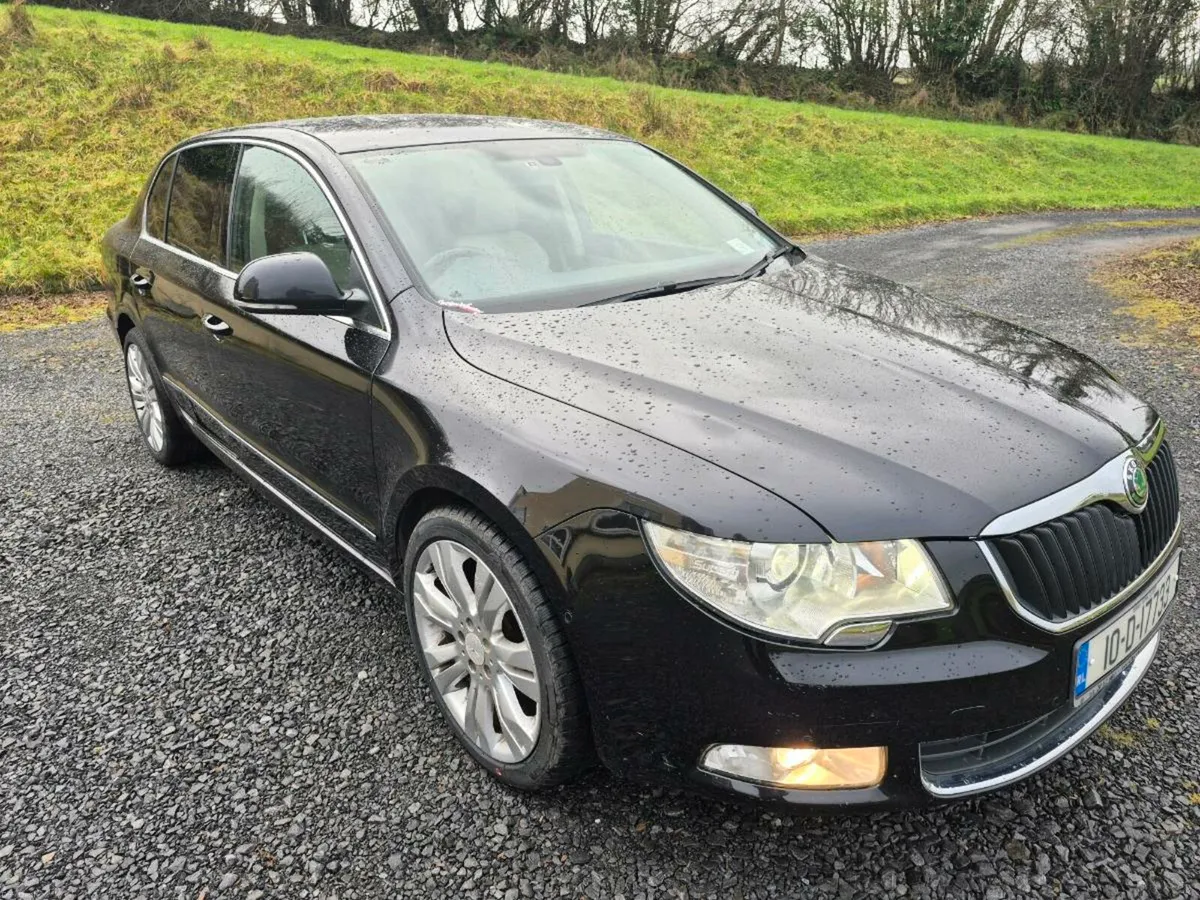 Car for sale - Image 2