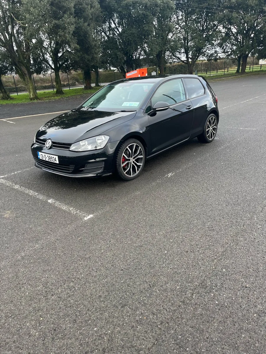 Volkswagen Golf 2013 - Image 1