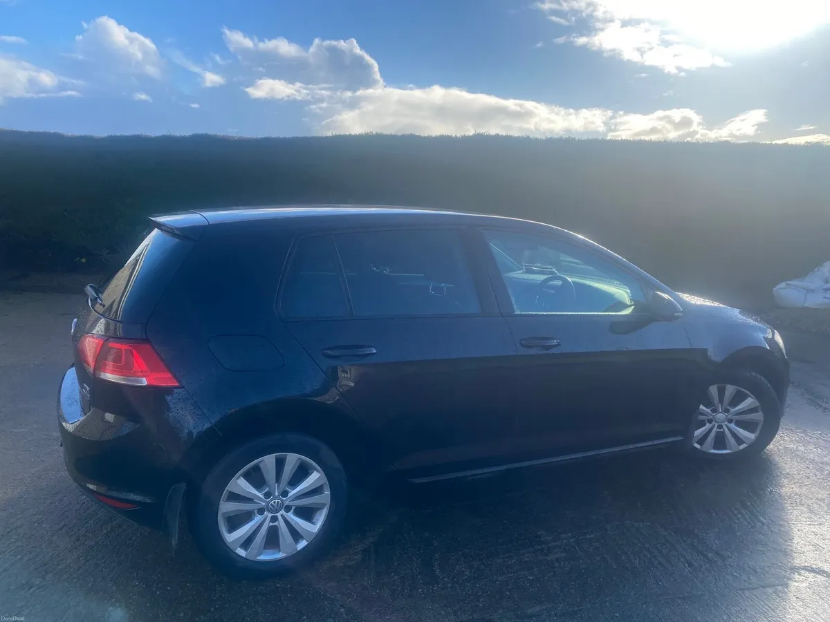 Volkswagen Golf 2013 - Image 1