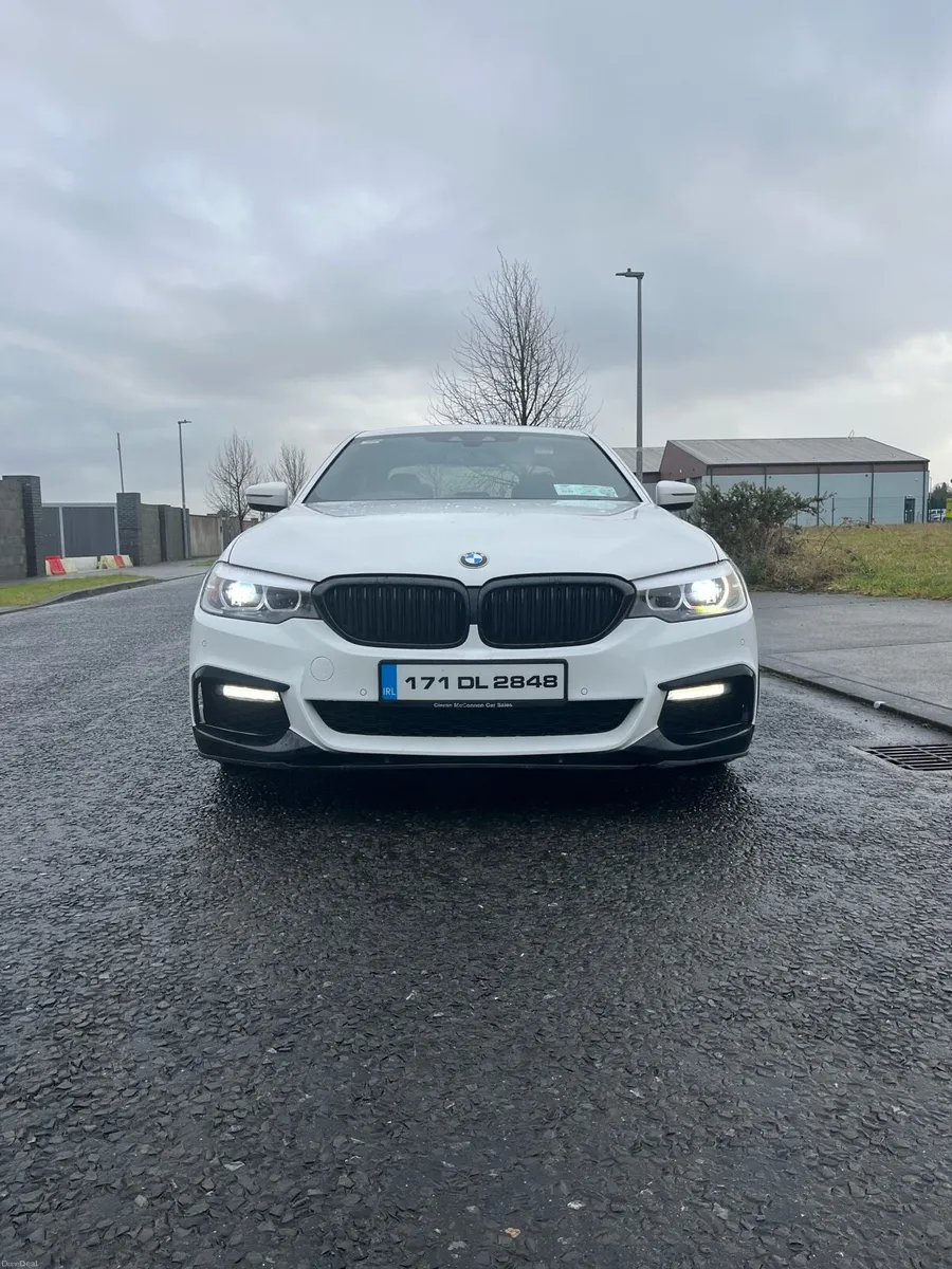 2017 BMW G30 520D - Image 3