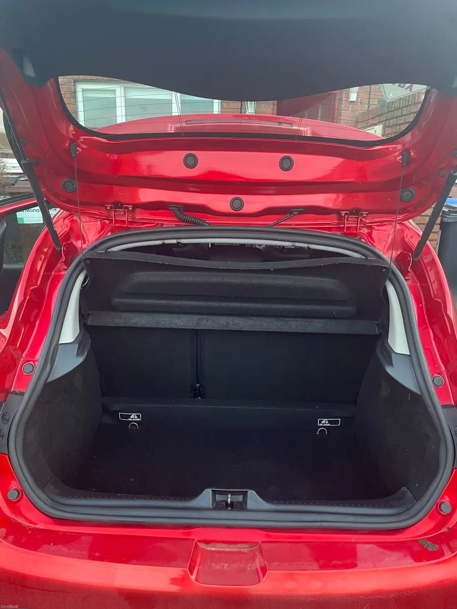 Renault Clio 2019 - Image 4