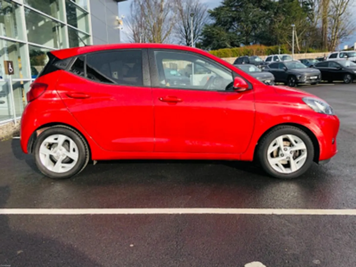 Hyundai i10 Deluxe Plus 1.0 Petrol - Image 4