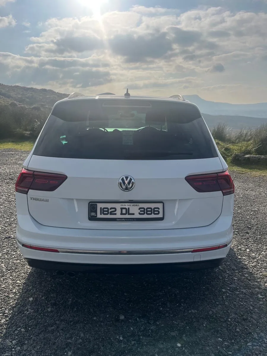Volkswagen Tiguan 2.0L R-line - Image 3