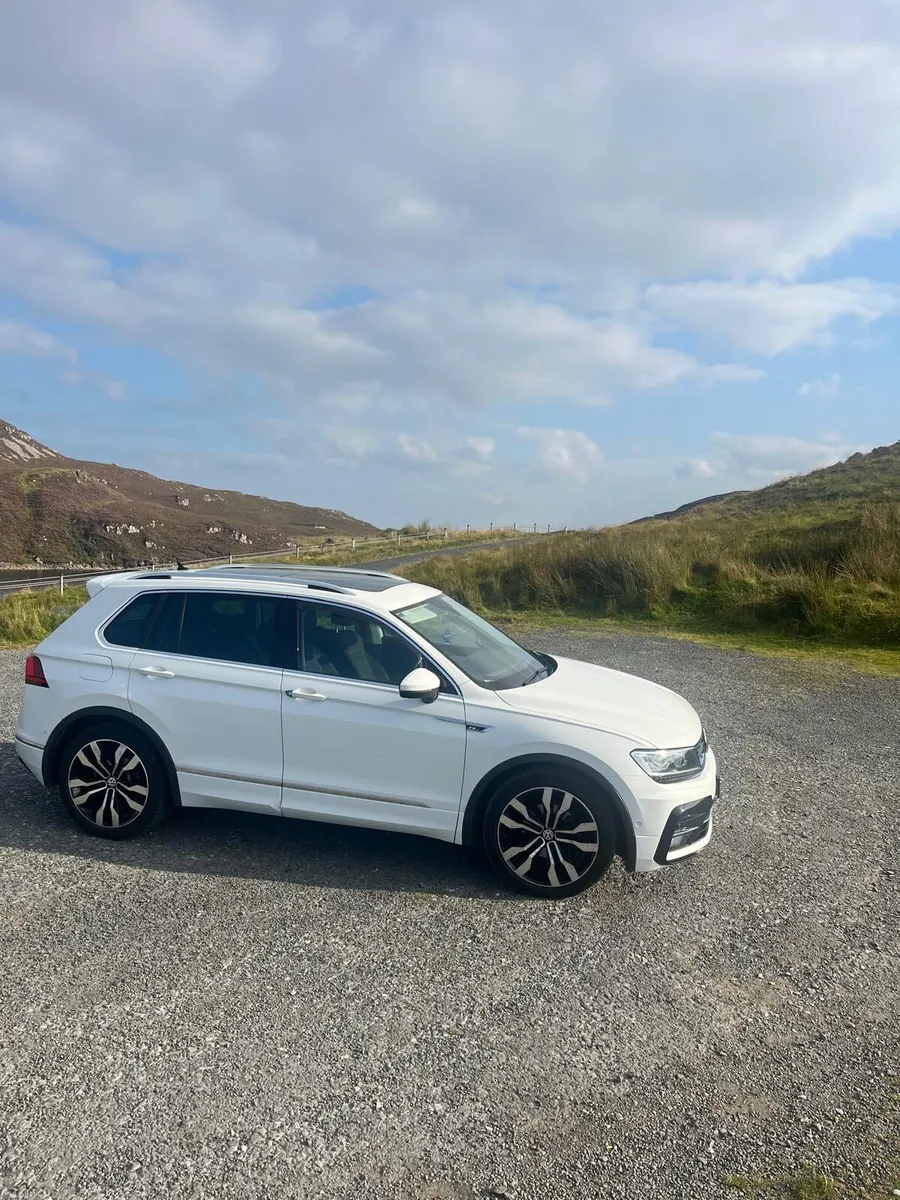 Volkswagen Tiguan 2.0L R-line - Image 4