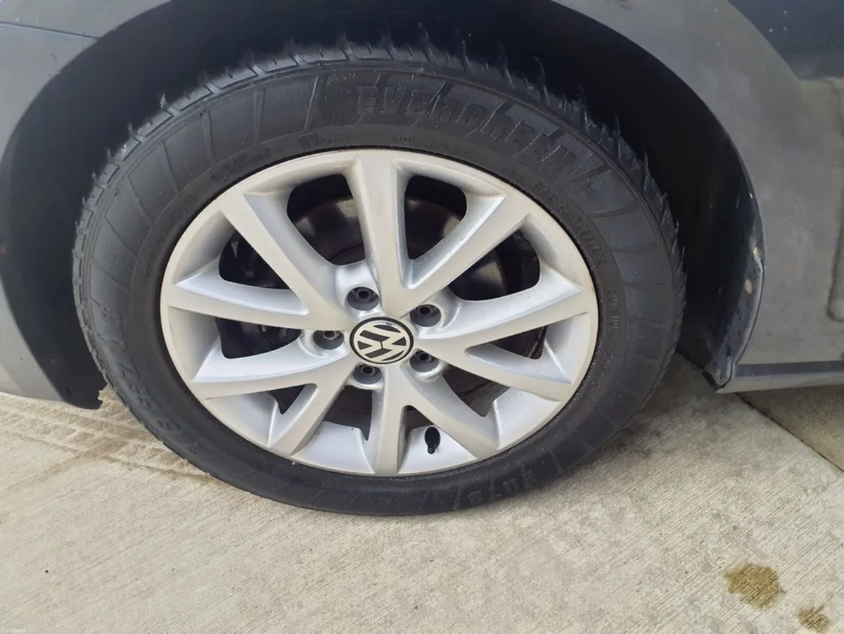 Volkswagen Golf 1.6 TDI Match - Image 4