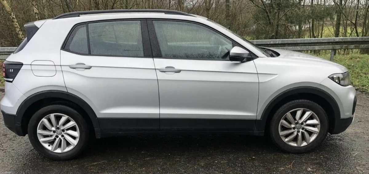 2019 Volkswagen T-CROSS LIFE 1.0 TSI 95HP Petrol - Image 1