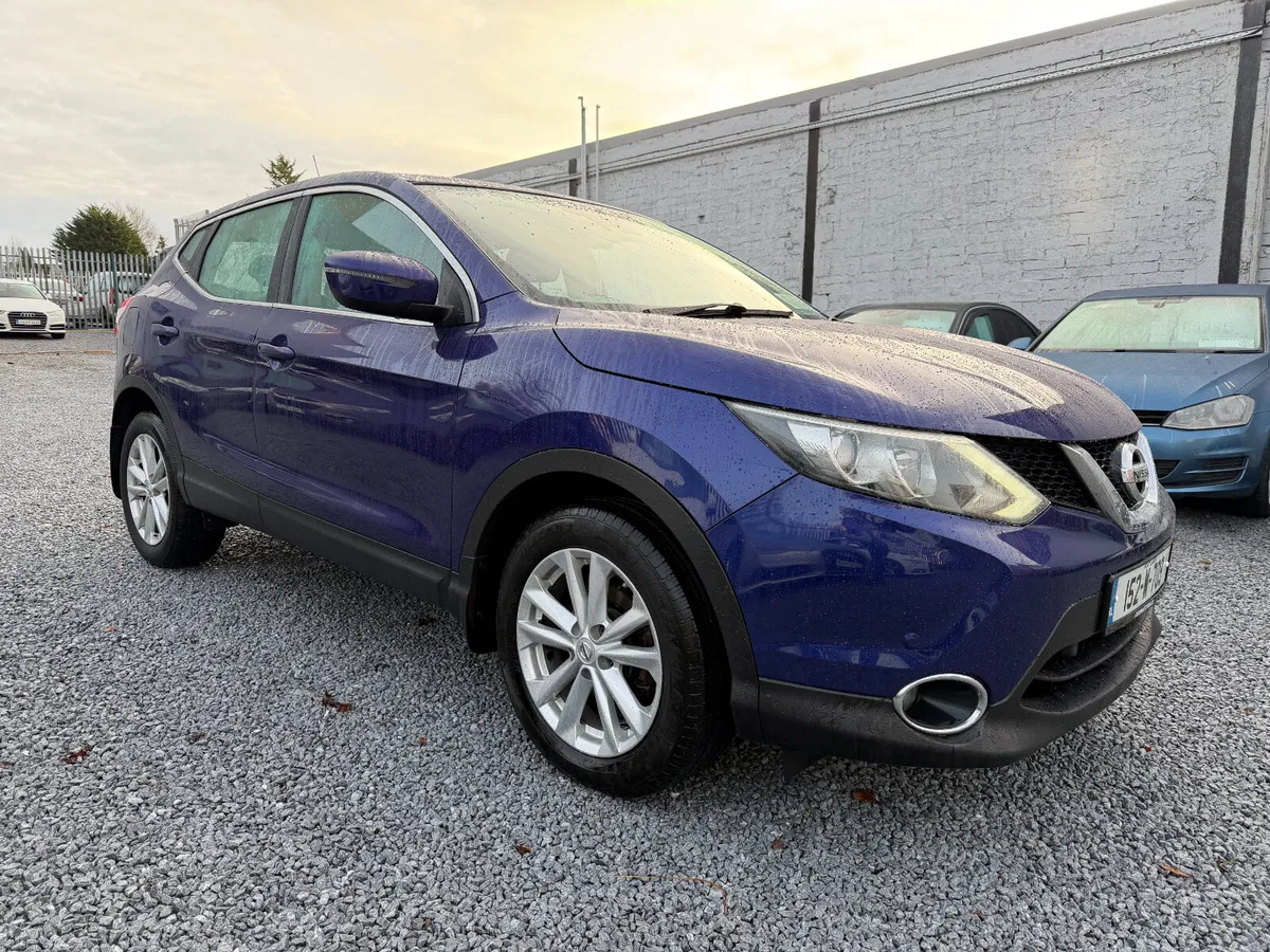 2015 (152) Nissan Qashqai 1.5 DCI SV - Image 1