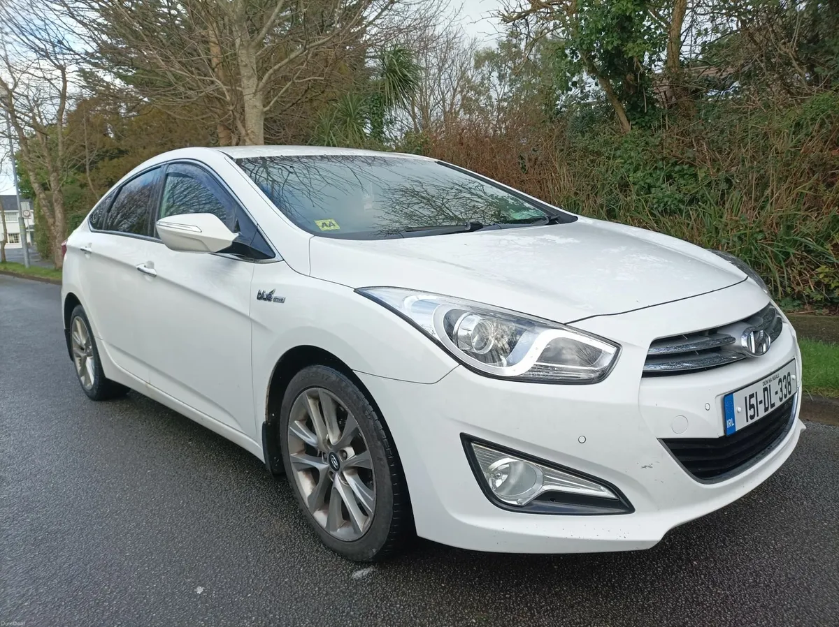 151 Hyundai i40 Top Spec NCT 05/26 - Image 1