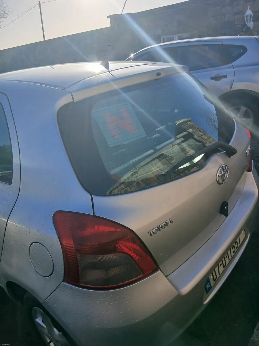 Toyota Yaris 2007 - Image 2