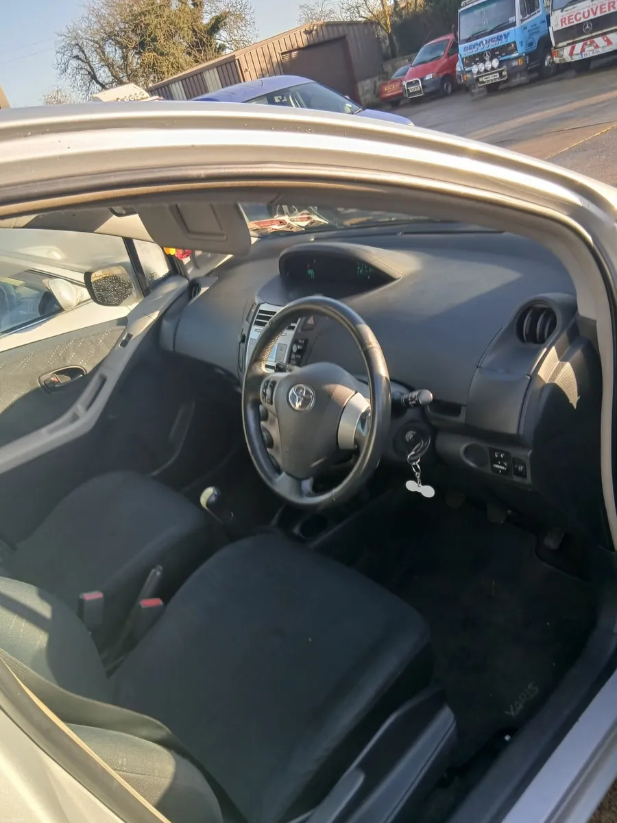 Toyota Yaris 2007 - Image 3