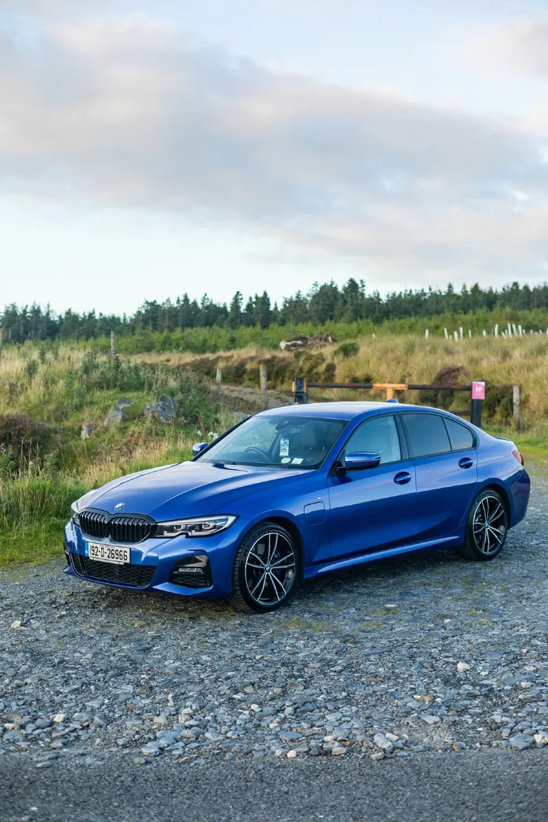 BMW 3 Series 330e M Sport, Shadowline,BMW Warranty - Image 2