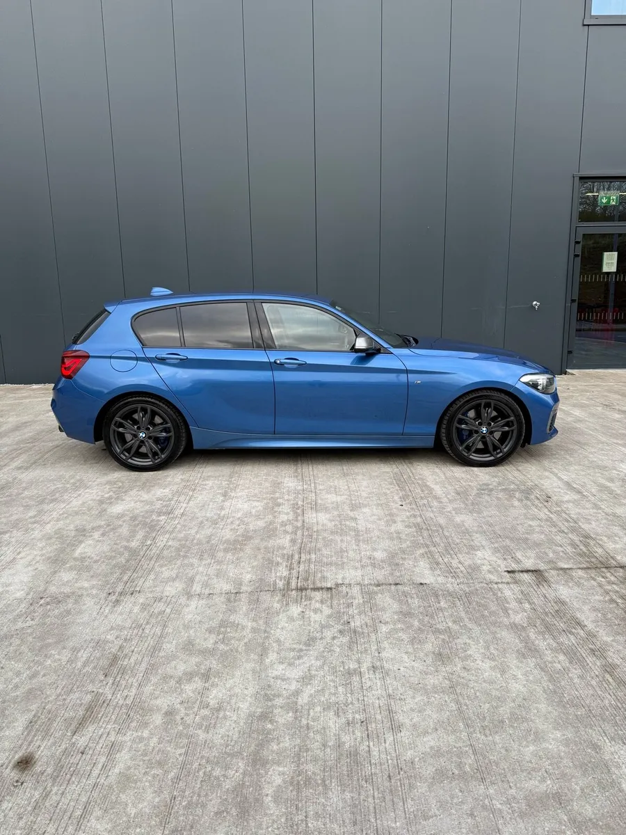 BMW 1-Series  M140i 2018 - Image 4