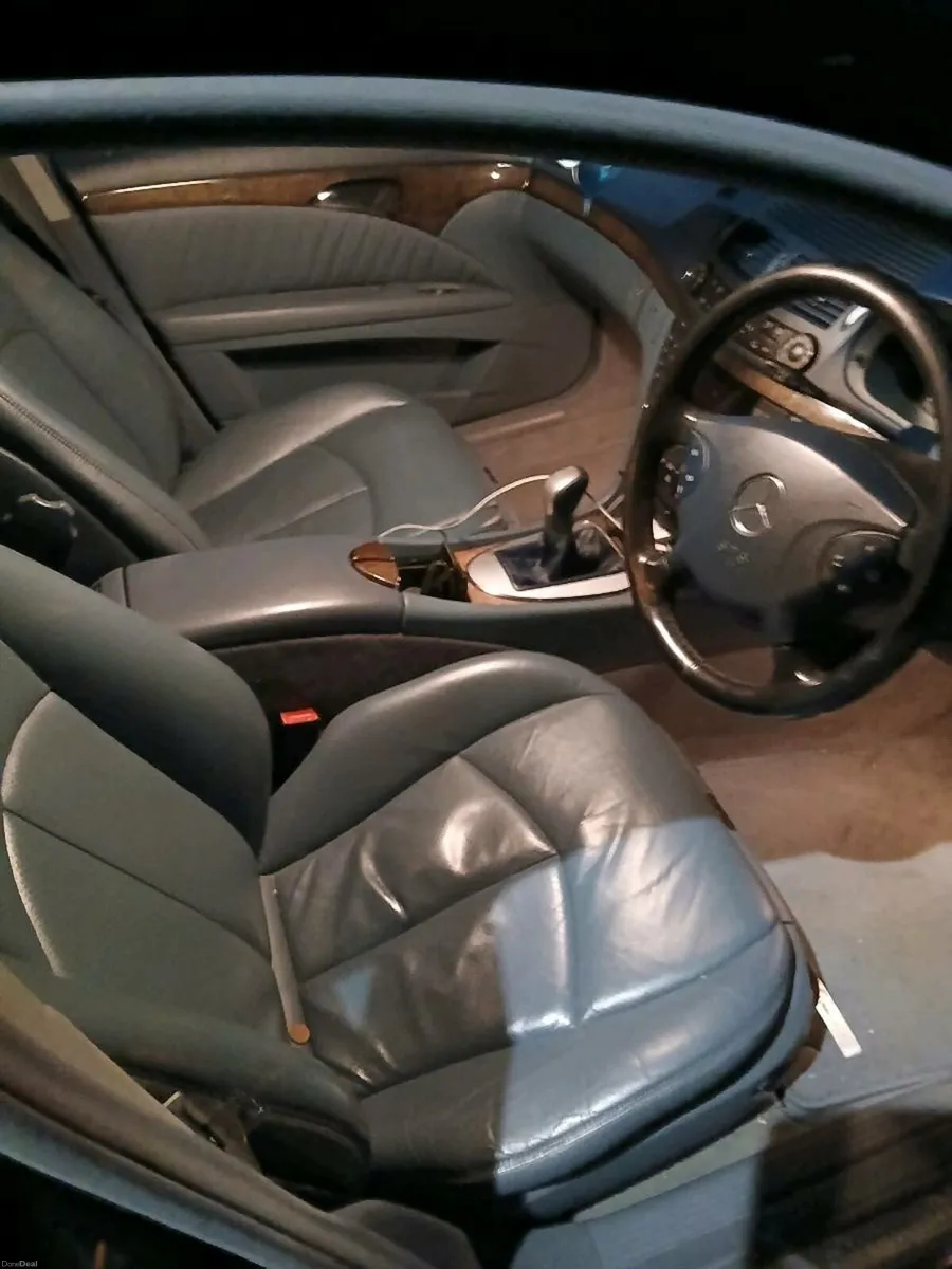 Mercedes 200e or swap for Range rover  on similar - Image 3