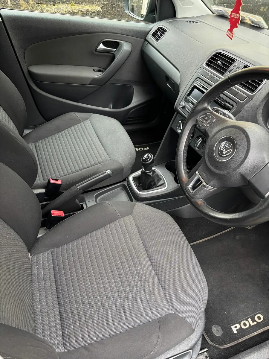 Volkswagon polo - Image 2