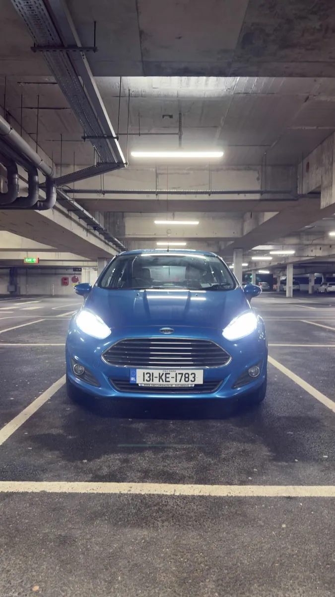 Ford Fiesta 2013 - Image 2