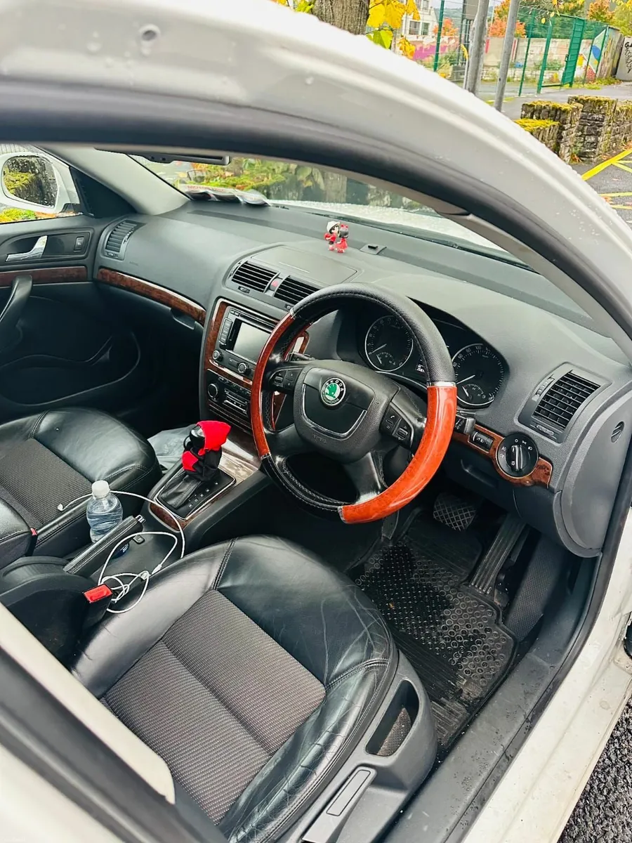 Skoda Octavia automatic 2013 - Image 4