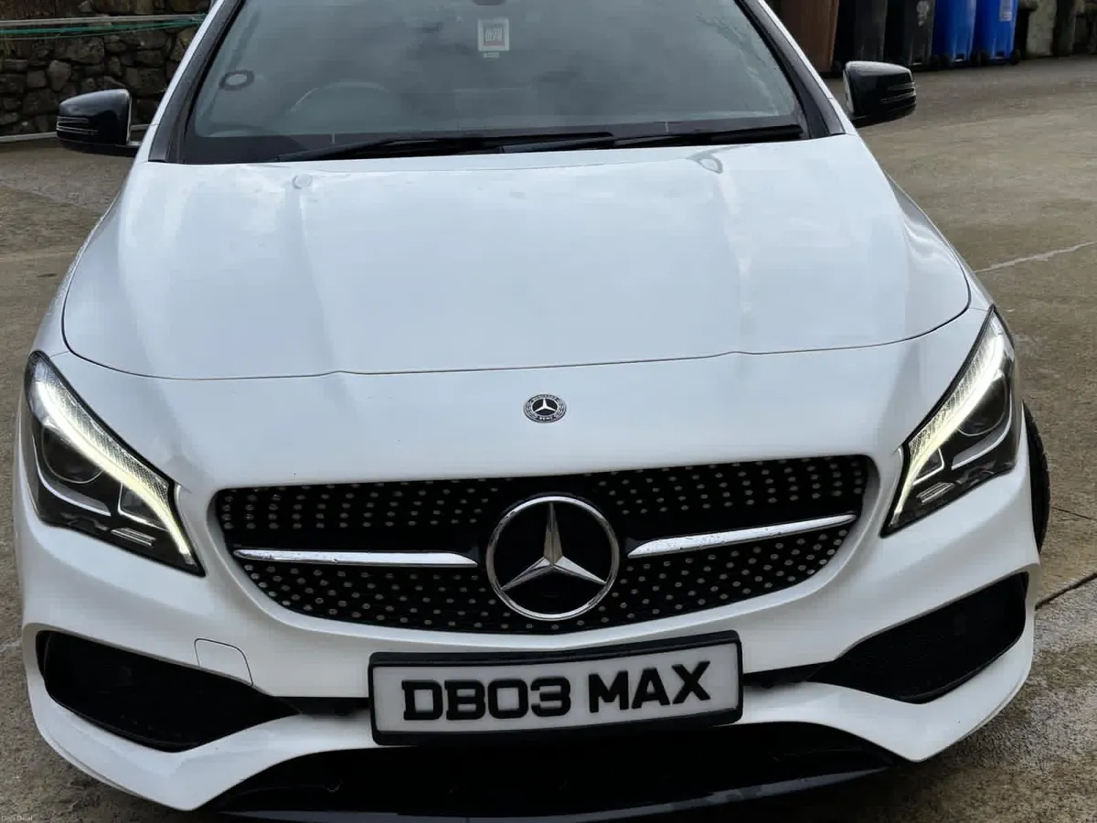 Mercedes CLA220d AMG Line Night Edition - Image 4